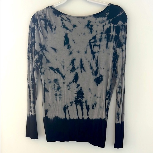 Rock & Republic Gray and Black Tie-Dye Women's Top size M - Picture 3 of 6